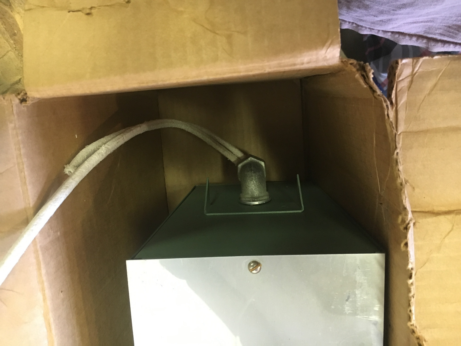 CHROMALOX SKM-6 NEW OLD STOCK 240V 630 WATT HEATER SEE PICTURES SHELF C6