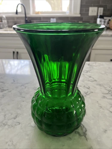 Vintage Anchor Hocking Emerald Green Depression Glass Pineapple 9" Flower Vase