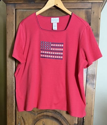 Alfred Dunner Women s 1X Red S/S Square Neckline American Flag Emb Flowers