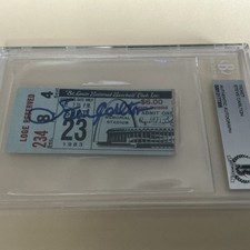 Top 10 Steve Carlton Baseball Cards 31