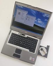 15,4" Dell Latitude D800 Retro Notebook mit DVD Brenner WindowsXP Firewire RS232