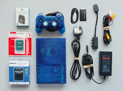 Sony PlayStation 2 Slim PAL 70003 Konsole Ocean Clear Blue Re-Shell PS2 Bundle