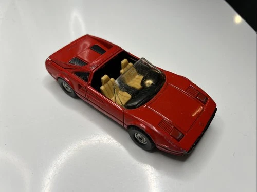 Corgi Ferrari 308 GTS (Magnum P.I.) Red No.298 Vintage British Diecast 1982-83