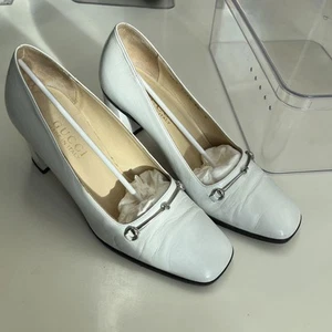Escarpins GUCCI talon Horsebit cuir blanc EU36 0065768K authentiques
