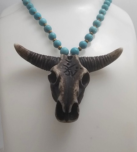 BPD Betsy Pittard Designs Bull Skull Turquoise Color Beaded Necklace.