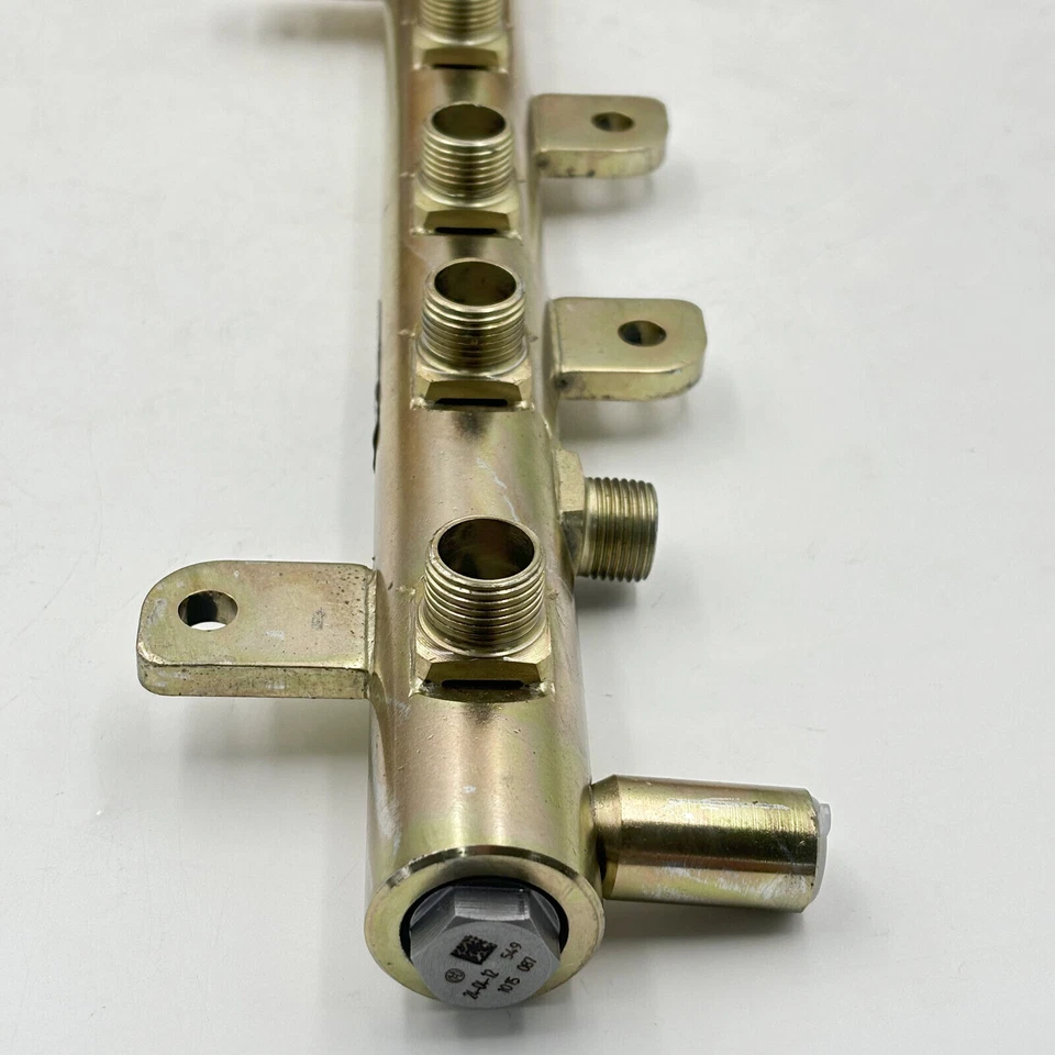 0445226044 Kit de línea de combustible de riel de combustible Cummins OE 4937282 para 2007,5-2012 RAM 6,7 L Foto 4 de 4