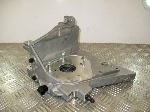 2016 Alfa Romeo Giulia 2.2 JTD Diesel. Fuel Pump Mounting Bracket 55276005 27K - 第 1/12 張圖片
