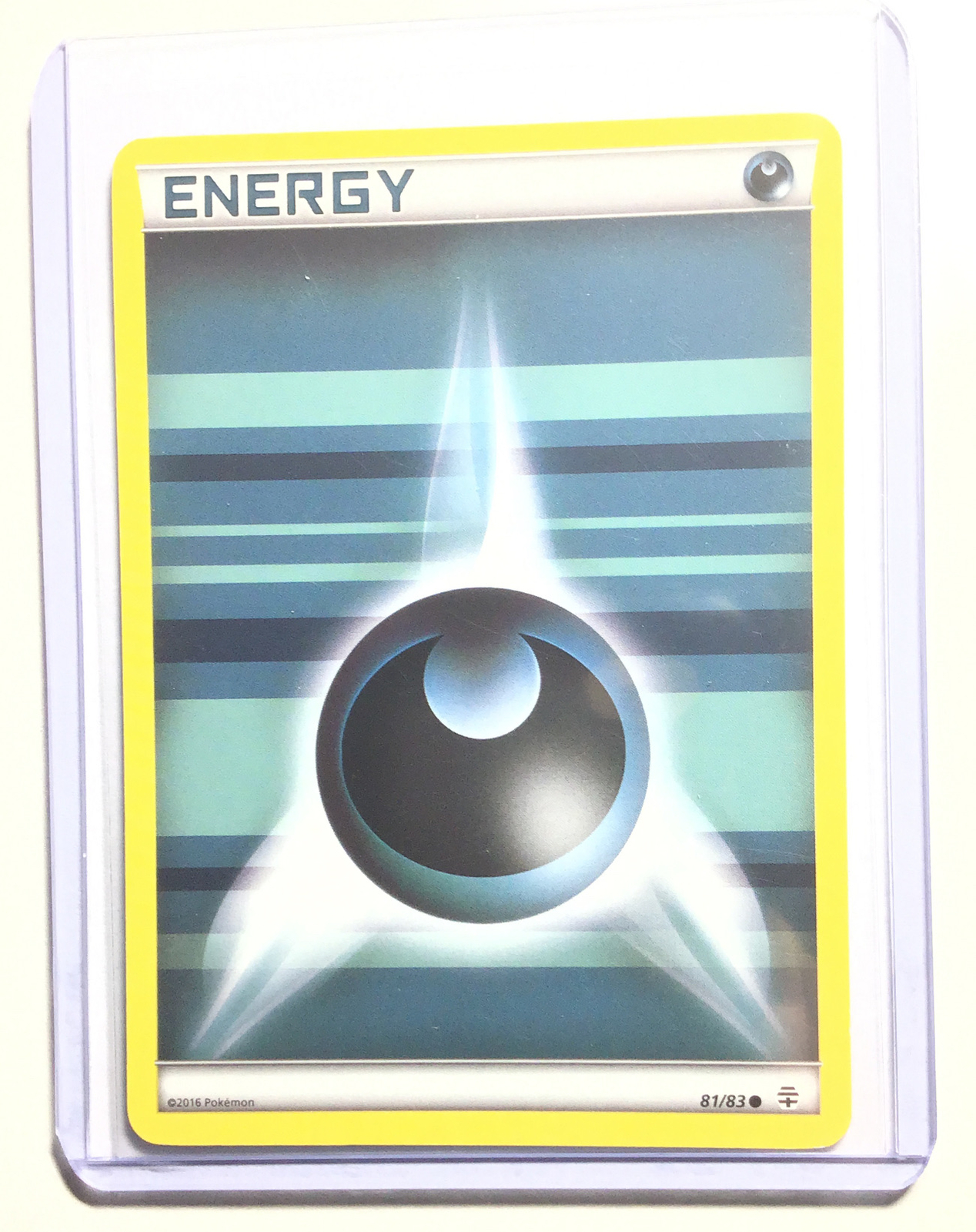DARKNESS ENERGY - 81/83 - XY GENERATIONS - Common - Pokemon Card - NM