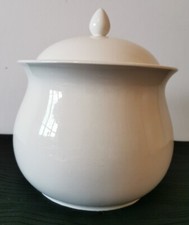 Serving Bowl With Lid Cream/White Ceramic