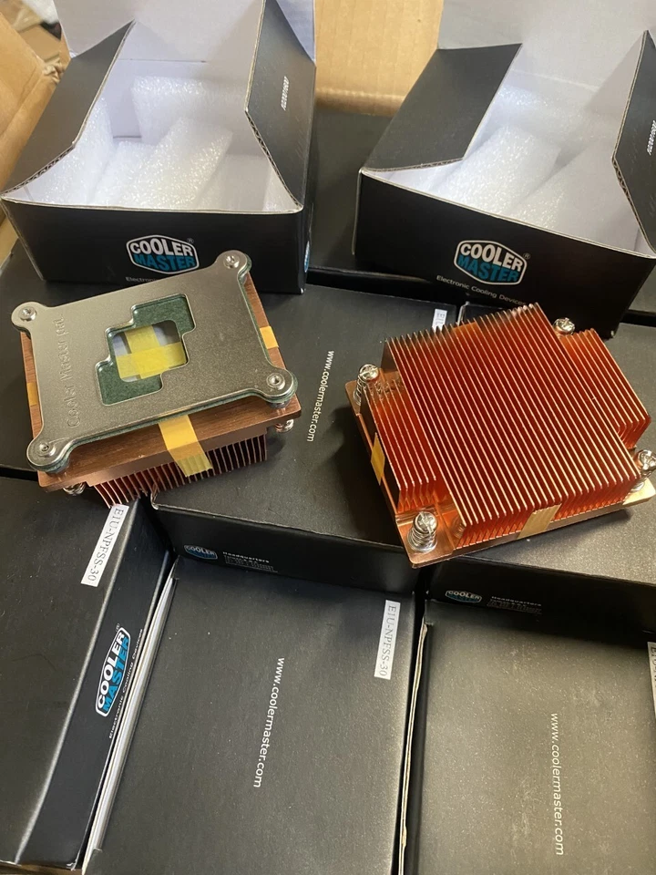 Enchufe disipador de calor pasivo de cobre Cooler Master 1U 478 (tipo placa posterior de montaje en tornillo) Foto 2 de 3