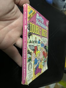 Archie Library Betty and Veronica Double Digest #17 1990  W/ NES Hydlide Ad