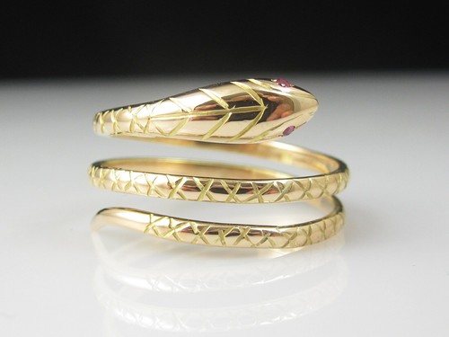 Snake Ring 18K Yellow Gold Ruby Eyes 