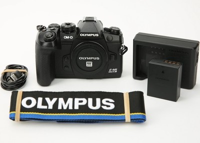 Olympus OM-D E-M1 Mark III Mirrorless Digital Camera (Body) 20.4MP, 5590 Shutter