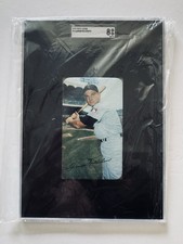 Topps 1970 Super Harmon Killebrew #4 Minnesota Twins SGC 8 Baseball Card