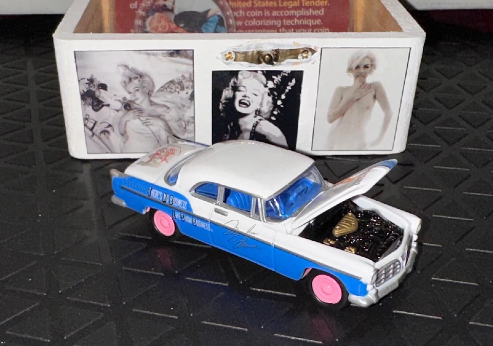 Marilyn Monroe Tribute 1954 Chrysler 300c Custom 1 of 1 die cast w Box & Coin - Image 3 of 4