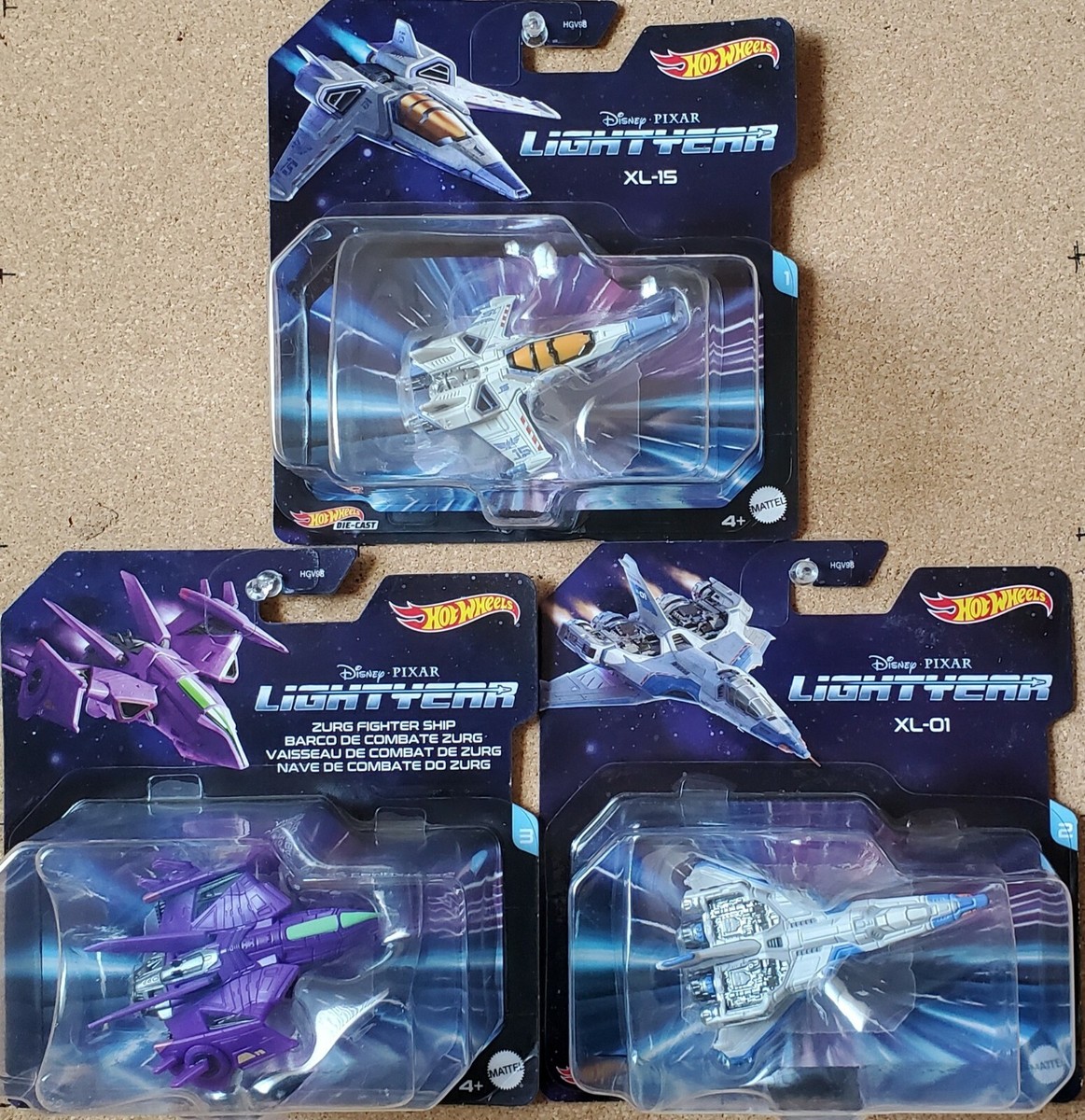 Hot Wheels LightYear Space Star Fighter Ship Set Disney Pixar Buzz