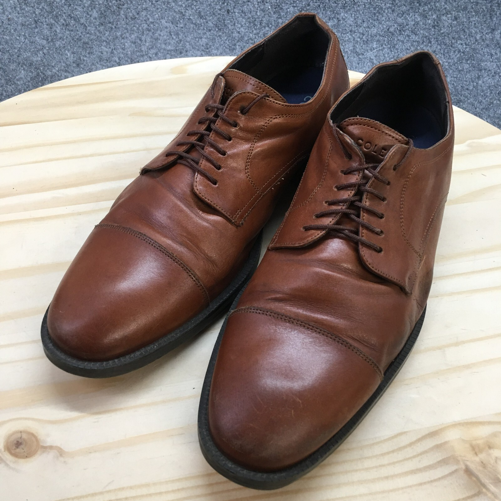 SAOLA Scarpe eleganti Cole Haan da uomo 9 5 M moderne Essentials Oxford marrone pelle C34138