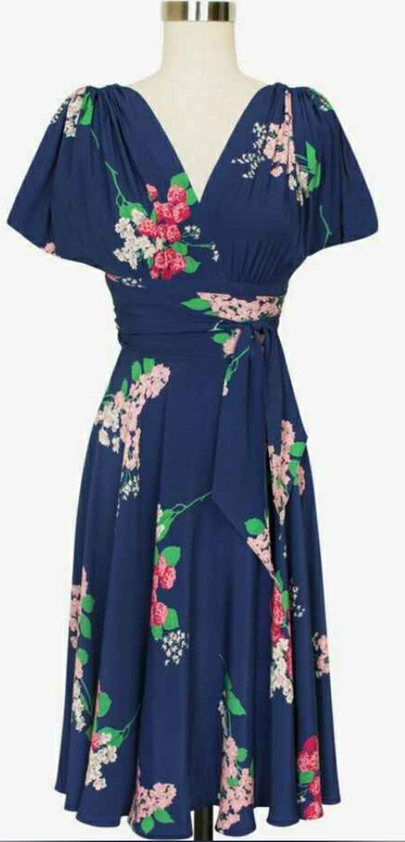 Trashy Diva Obi in Crimson Clover print GUC size 16