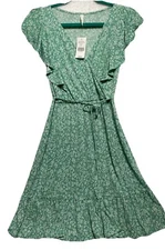 NWT Mia & Tess stretchy Green  floral knee length fit and flare dress Ruffle