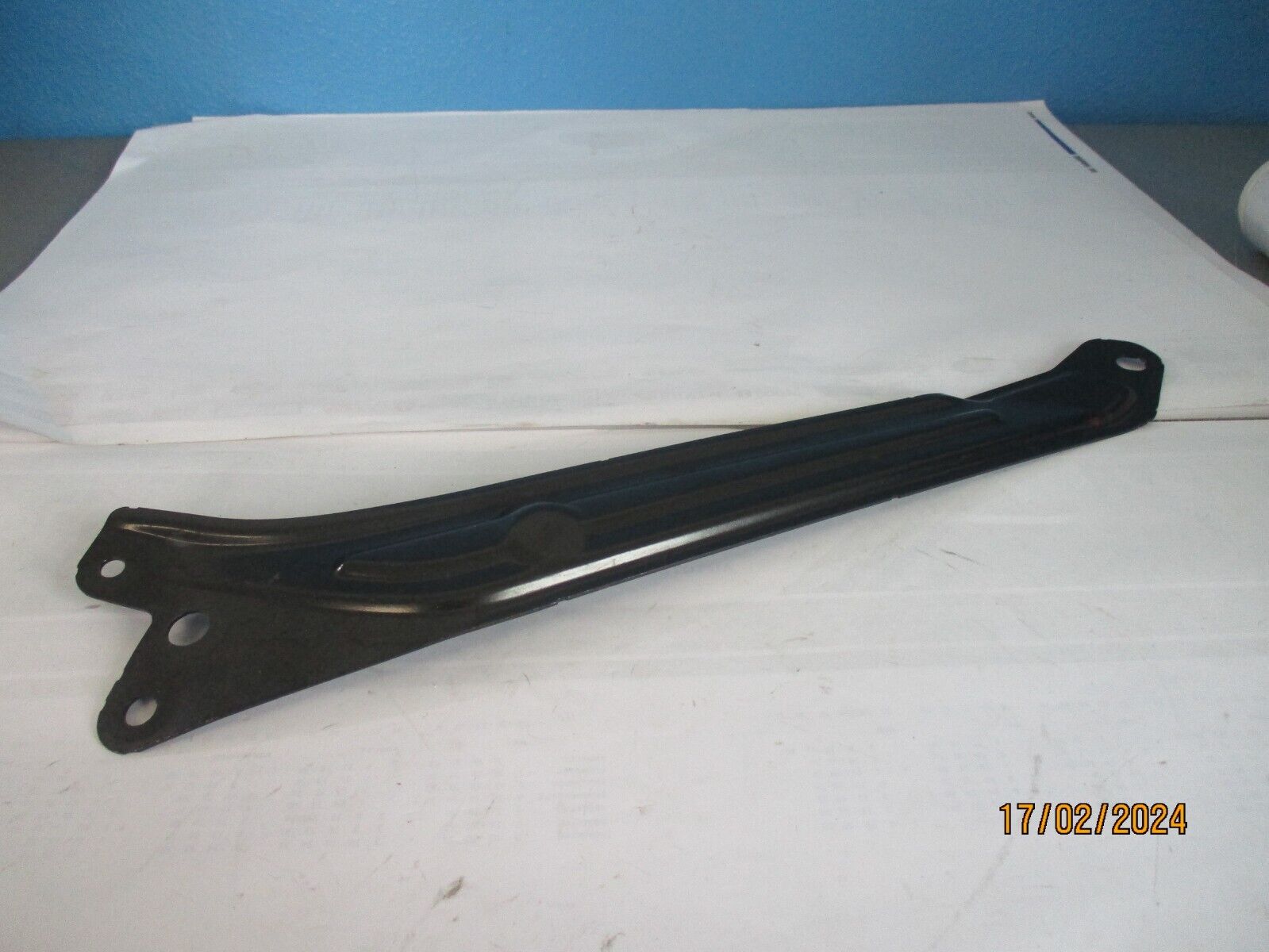 Picture 1 of 3