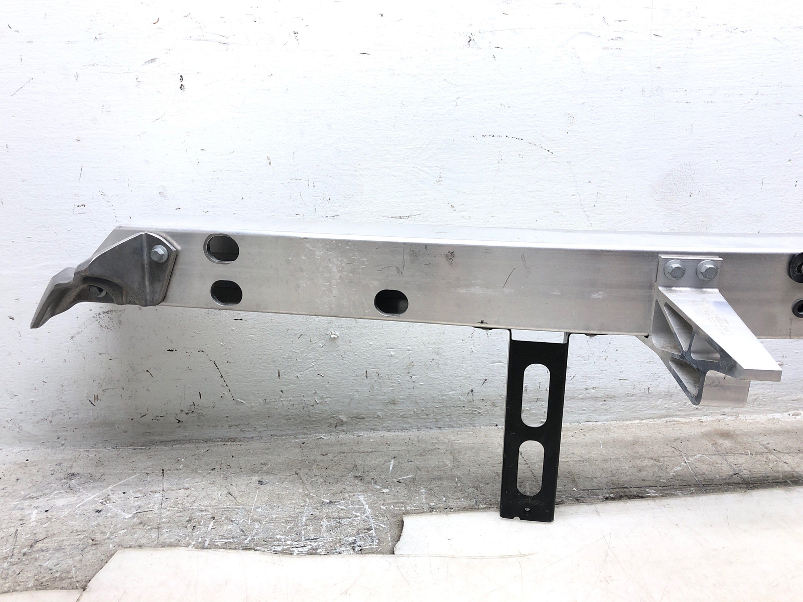 2019-2023 ASTON MARTIN VANTAGE REAR BUMPER IMPACT REINFORCEMENT KY63-17758-BA