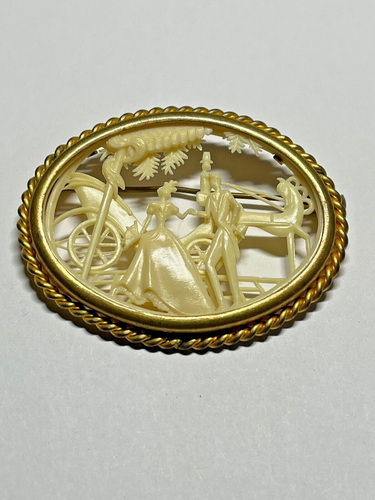 Vintage French Celluloid Silhouette Brooch Pin 1920's Edwardian Courting Scene - Picture 2 of 6
