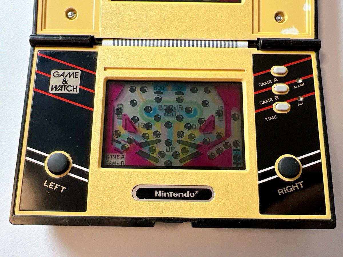 NINTENDO GAME AND & WATCH PINBALL Multi Screen 1983 Tested Working