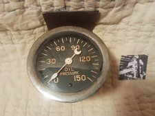 Vintage Stewart Warner Crescent Moon Curved Glass Lense Oil Pressure Gauge Vintage Stewart Warner Crescent Moon Curved Glass Lense Oil Pressure Gauge