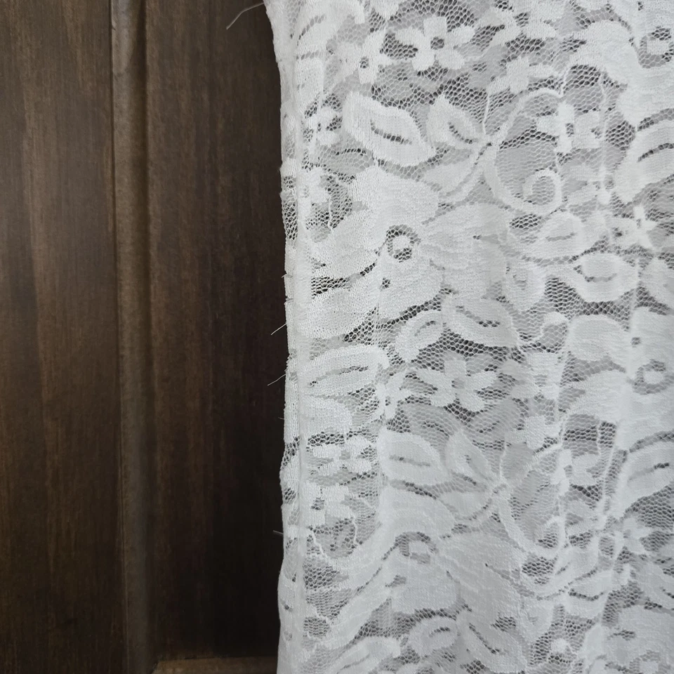 Ambiance Apparel Capas Tanque Encaje Cuello Alto Calce Ajustado Coqueta Boho Blanco Med Foto 2 de 4