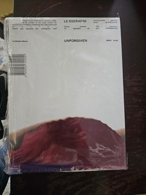 LE SSERAFIM 1st Studio Album [UNFORGIVEN] CD (Random Ver.)