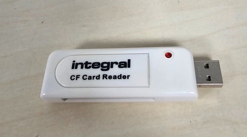 Integral Compact Flash Memory Card Reader USB HY-01001 Ref00350 - 第 1/2 張圖片