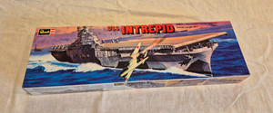 Revell USS INTREPID Carrier Model Kit #0462 (c) 2004