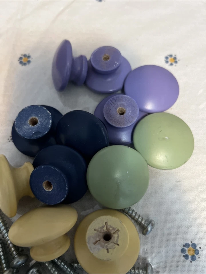 Juego de 13 tiradores de madera verde azul amarillo púrpura Foto 2 de 3