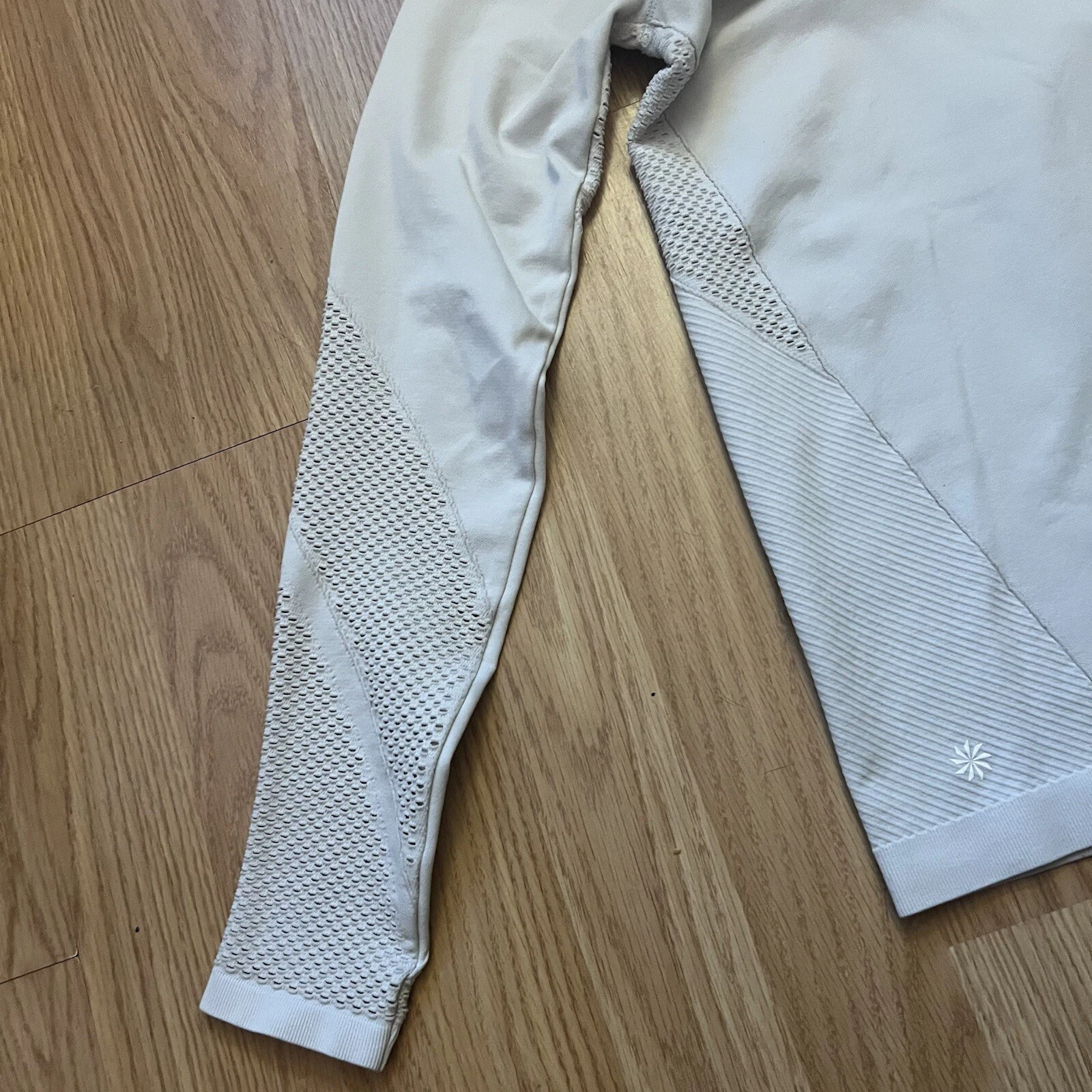 athleta caliber seamless activewear long sleeve athletic shirt