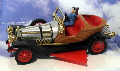 Corgi 1/36 Scale Diecast 05301 - Chitty Chitty Bang Bang -1999 issue - Picture 2 of 2