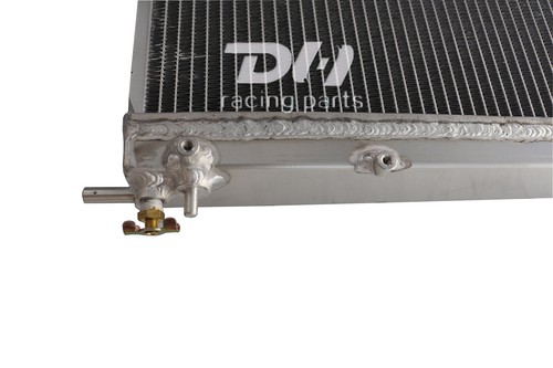 3 Row Aluminum Radiator For 2000-2004 Dodge Durango Dakota SLT 2.5-5.9L l4 V6 V8 - Foto 13 di 16