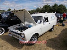 PHOTO  1971 FORD ESCORT VAN AT THE MAXEY CLASSIC CAR SHOW AUGUST 2018 THIS IMMAC