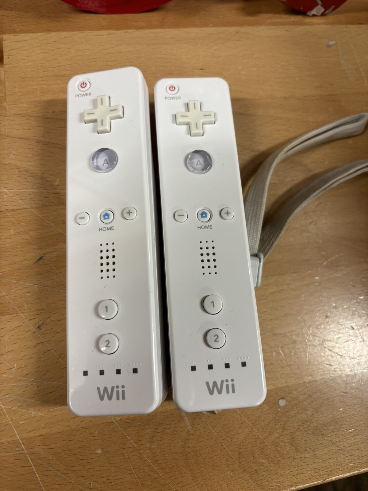 Lot Of 2 Nintendo Wii Remote Controllers White OEM Official. PARTS OR REPAIR
