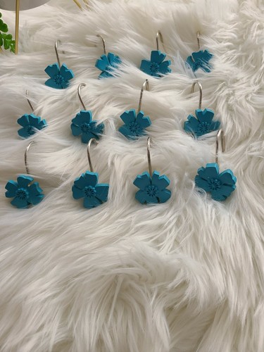 Blue Flower Shower Hooks Set of 12 Very cute! - Picture 2 of 5