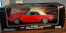 Welly 1/18 Scale Diecast 1962 Ford Thunderbird Sports Roadster Red 