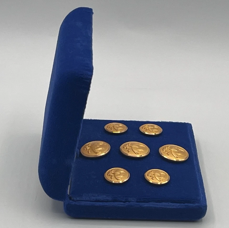 VTG Brooks Brothers SET of 7 GOLDEN FLEECE Waterbury Gold Tone Blazer Buttons - Image 4 of 4