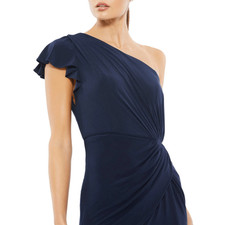 Ieena Mac Duggal NWT Ruffled One Shoulder Draped Gown in Midnight Size 4