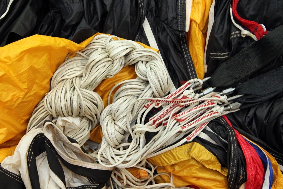 Paracaídas Strato Cloud 240 pies cuadrados 7 celdas de colección paracaidismo - completo con elevadores Foto 4 de 4