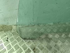 MERCEDES-BENZ CLS C219 Türscheibe vorne links 43R001026 3.00 Diesel 33127331 MERCEDES-BENZ CLS C219 Türscheibe vorne links 43R001026 3.00 Diesel 33127331