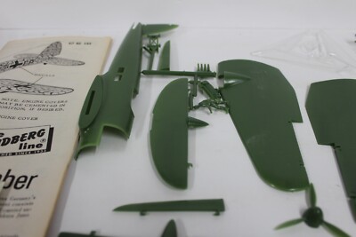 THE LINDBERG LINE VINTAGE HE-111 HEINKEL 1:64 MODEL KIT
