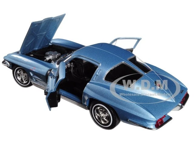 1963 CHEVROLET CORVETTE LIGHT BLUE 1/24-1/27 DIECAST MODEL CAR BY WELLY 24073 - Image 2 of 4