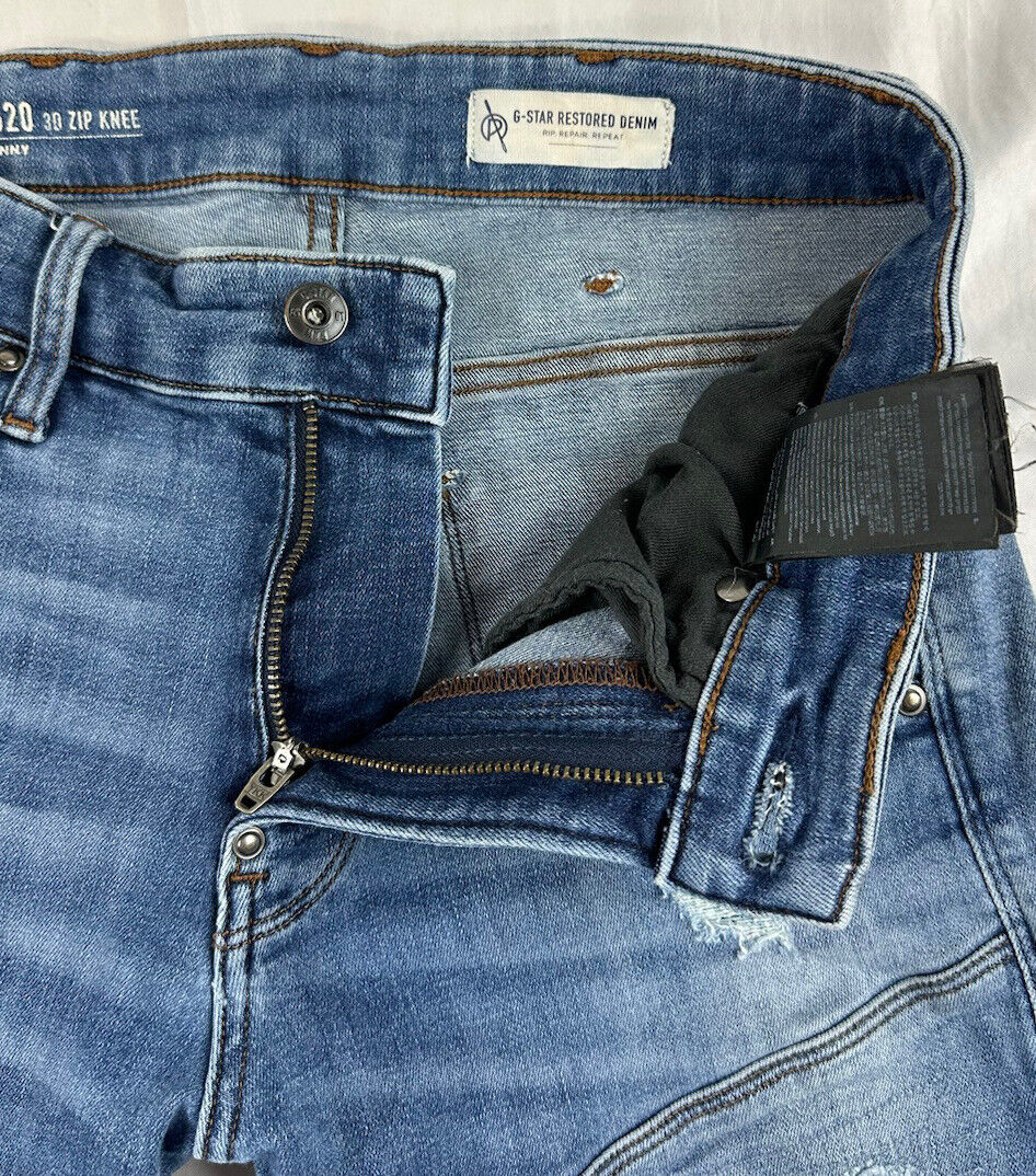 G-Star Raw Restored 5620 3D Zip Knee Size 28X32 Distressed G-Star Raw Restored 5620 3D Zip Knee Size 28X32 Distressed
