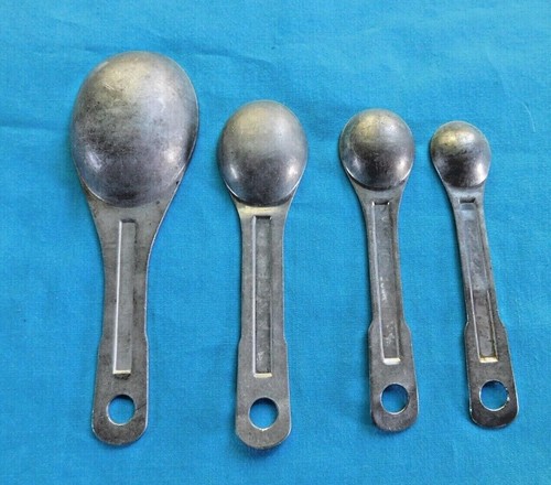 Vintage Measuring Spoons Aluminum 1-TBL,1 TEA, 1/2 & 1/4" TEA SPOON KITCHEN DECO - Picture 2 of 2
