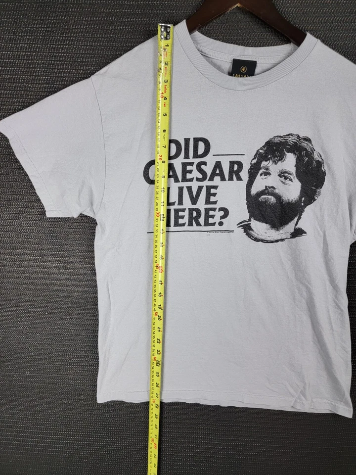 Caesars Hangover Zac Galifianakis T-shirt Size medium funny face warner 2014 - Image 2 of 4
