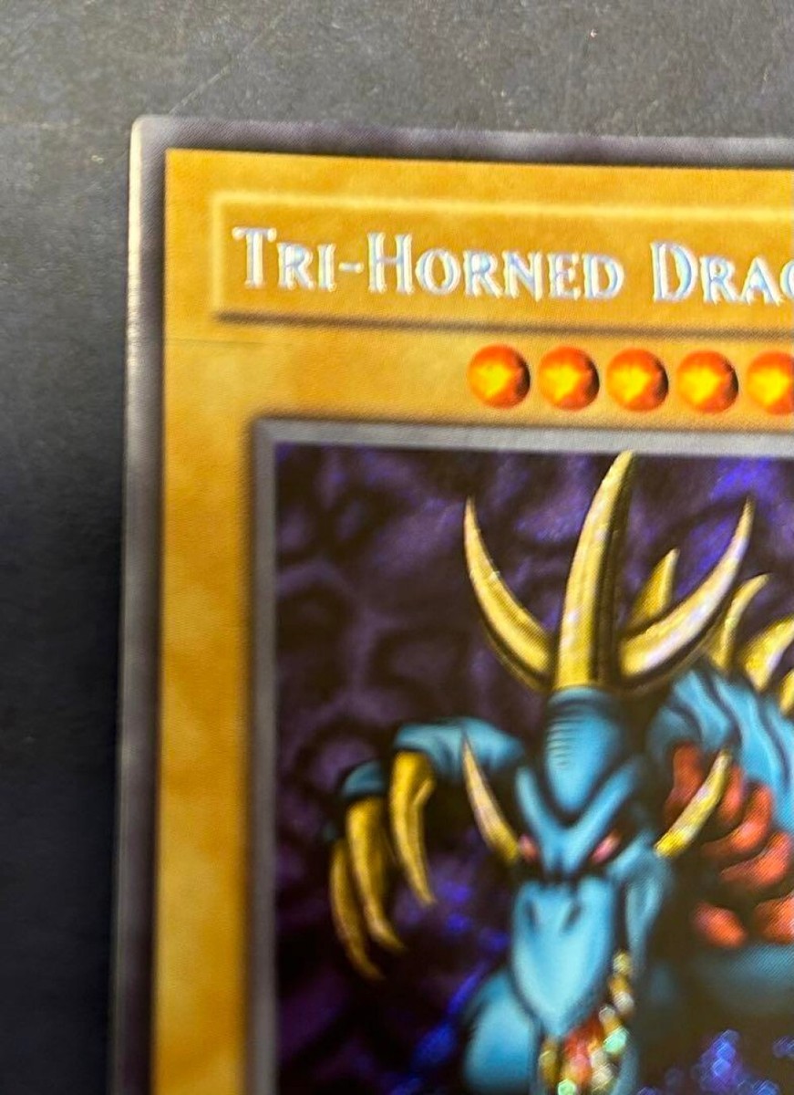 PSA9 遊戯王　旧アジア版　1st TRI-HORNED DRAGON Yugioh Tri-Horned Dragon LOB-000 Wavy 1st Ed. PSA 10 Secret